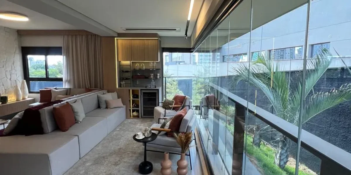 MS Zappa - Sorocaba - Varanda envidraçada com vista verde e muito conforto.